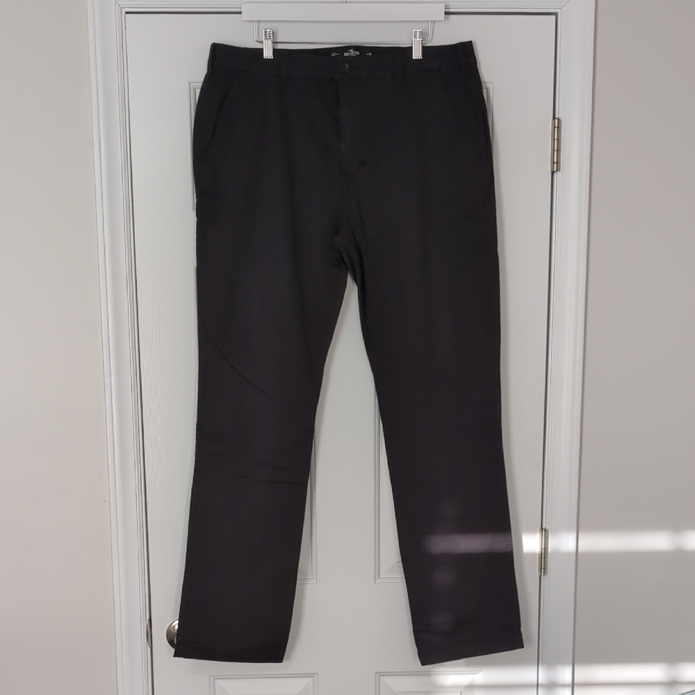 Hollister Men's Black Chinos